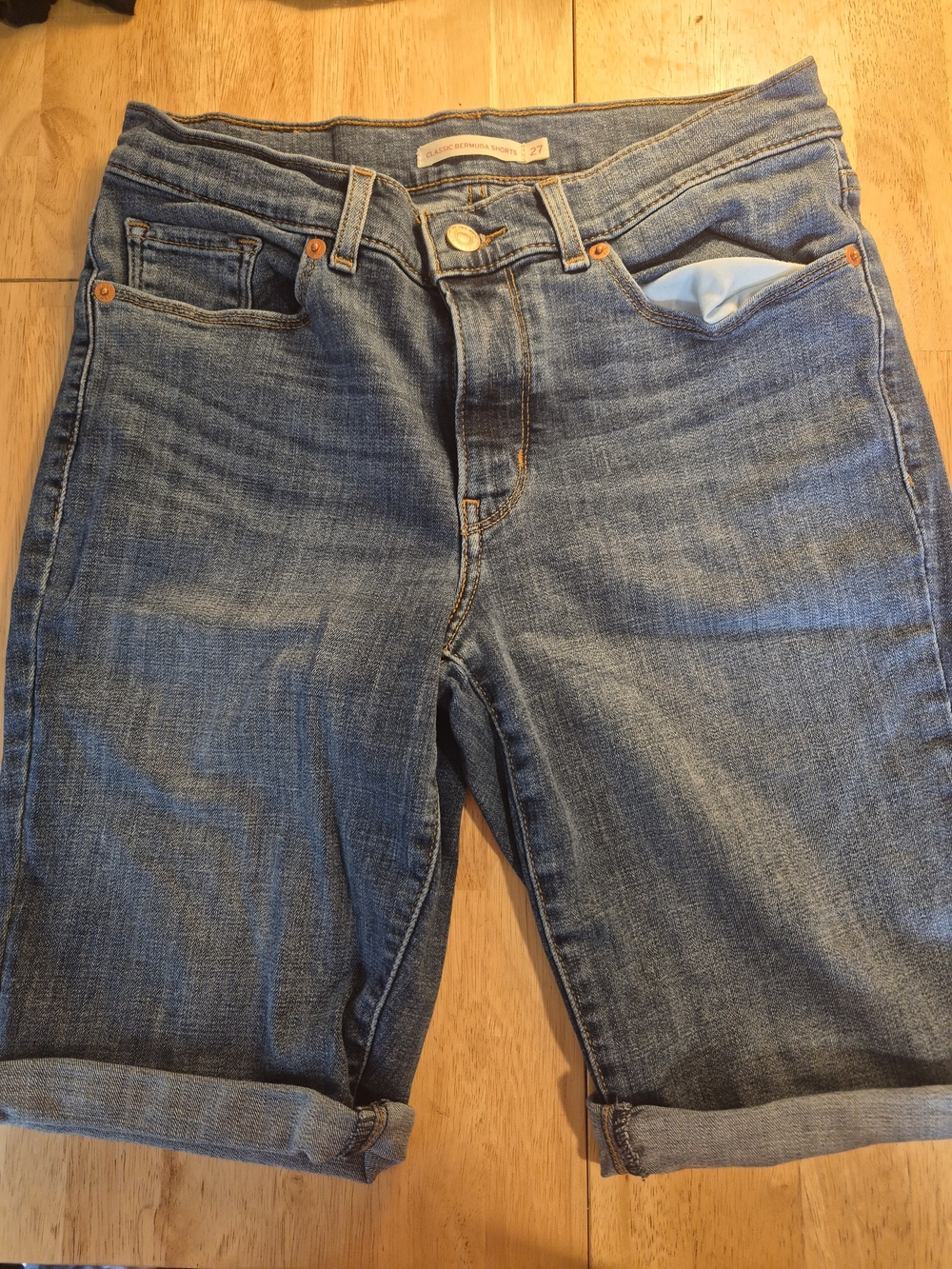 Levi's Classic Demin Bermuda Shorts